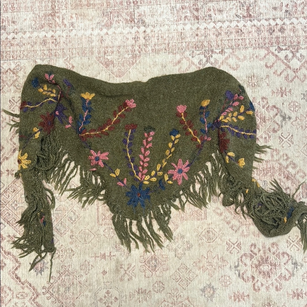 Embroidered Floral Fringe Shawl